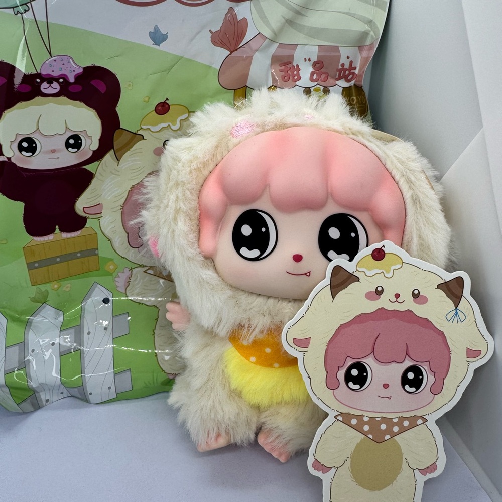 Yo-yo Dessert Zoo Cute Plush Sheep Key Holder